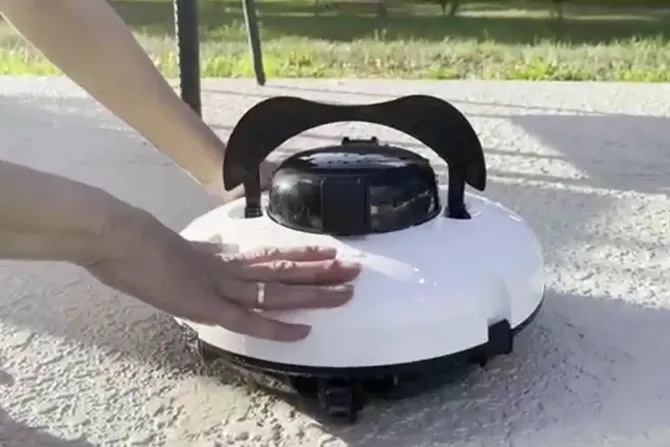 Cordless-robotic-pool-cleaner-L30.webp.jpg